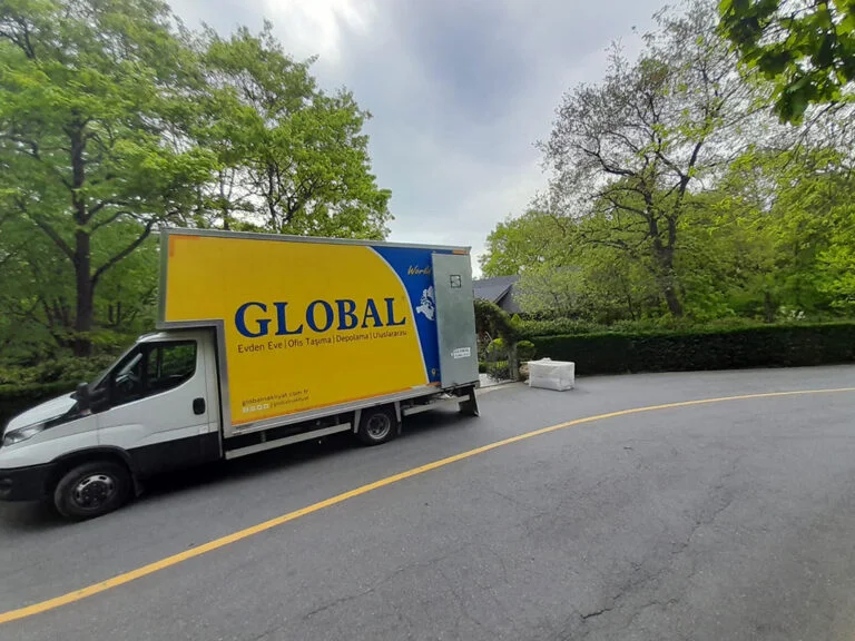 Global Nakliyat parça eşya taşıma aracı